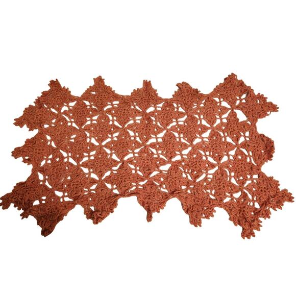 VTG HAND CROCHETED XL 24" MAUVE DOILY PINK FLOWER TABLE RUNNER DRESSER SCARF - Picture 1 of 6